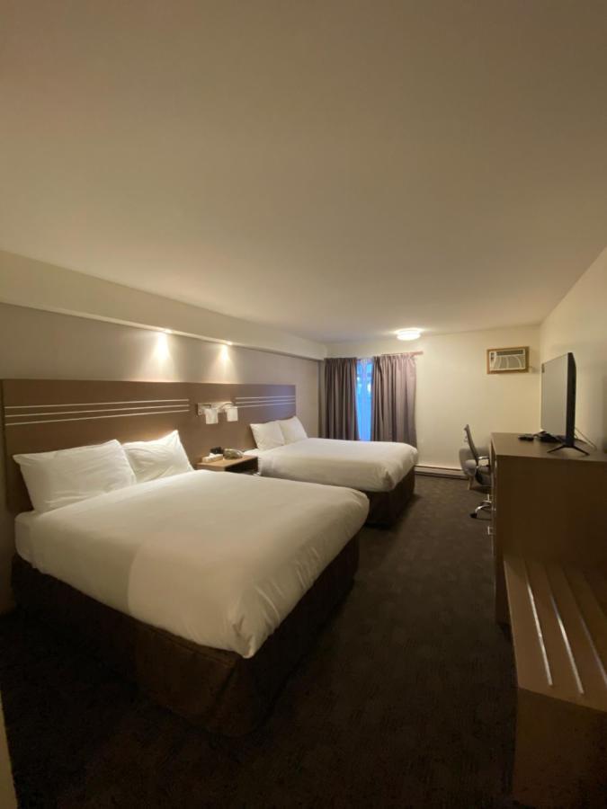 Chalet Continental Motel Valemount Exterior foto